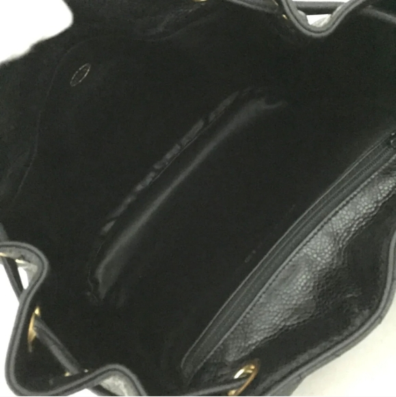 CHANEL Quilted Matelasse CC Logo Caviar Skin Chain Backpack Black - Picture 9 of 11